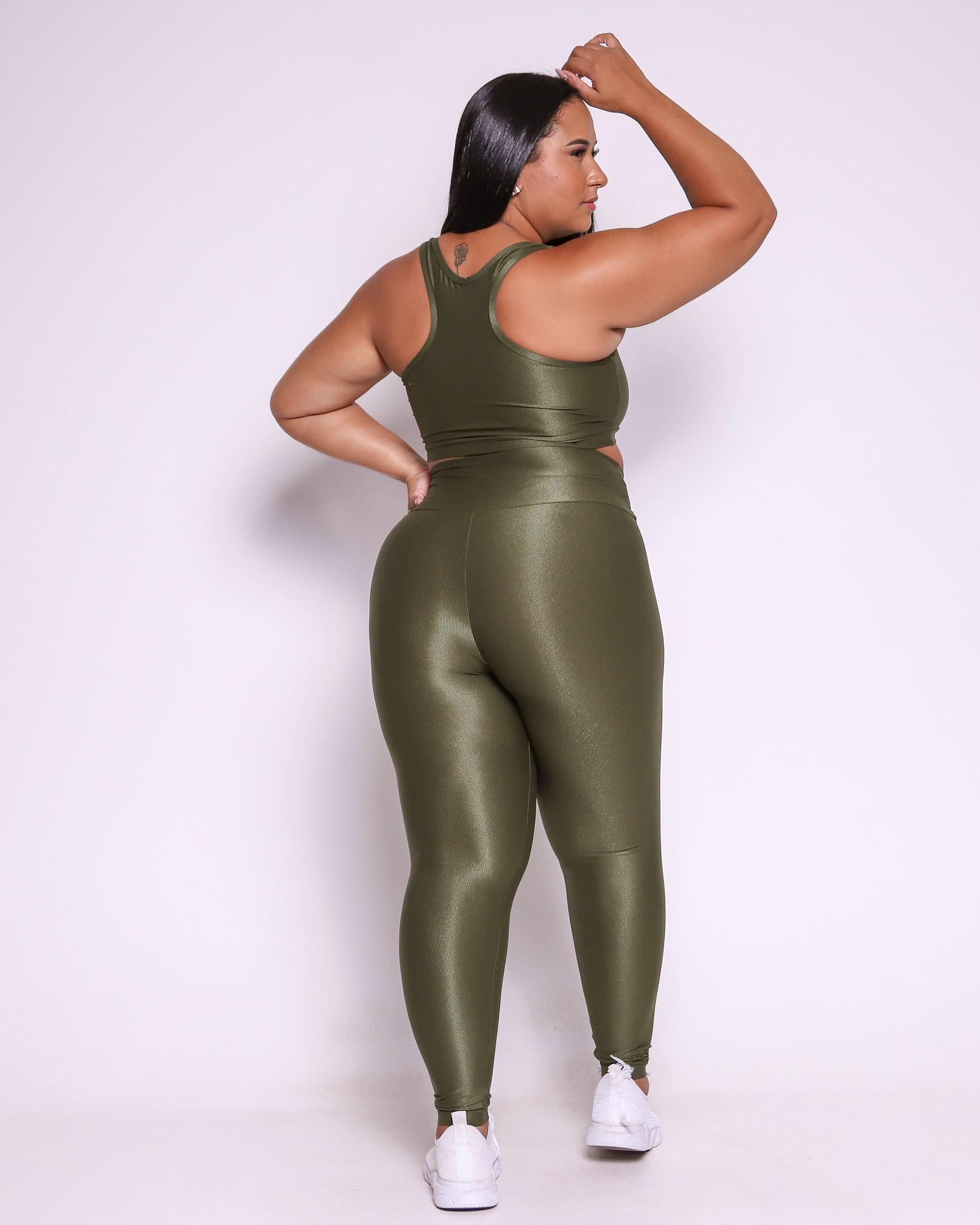 Conjunto Legging Curve Plus Size Verde Militar + Top Nadador