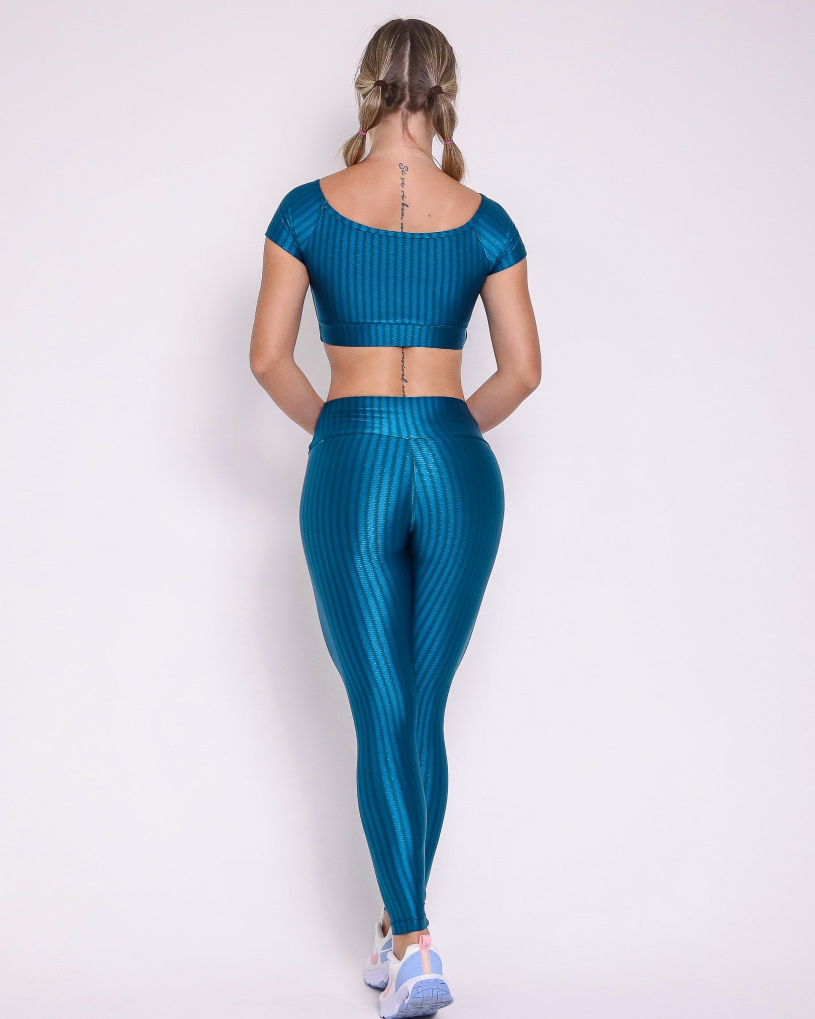 Conjunto Legging Básico Cirrê + Top Manguinha