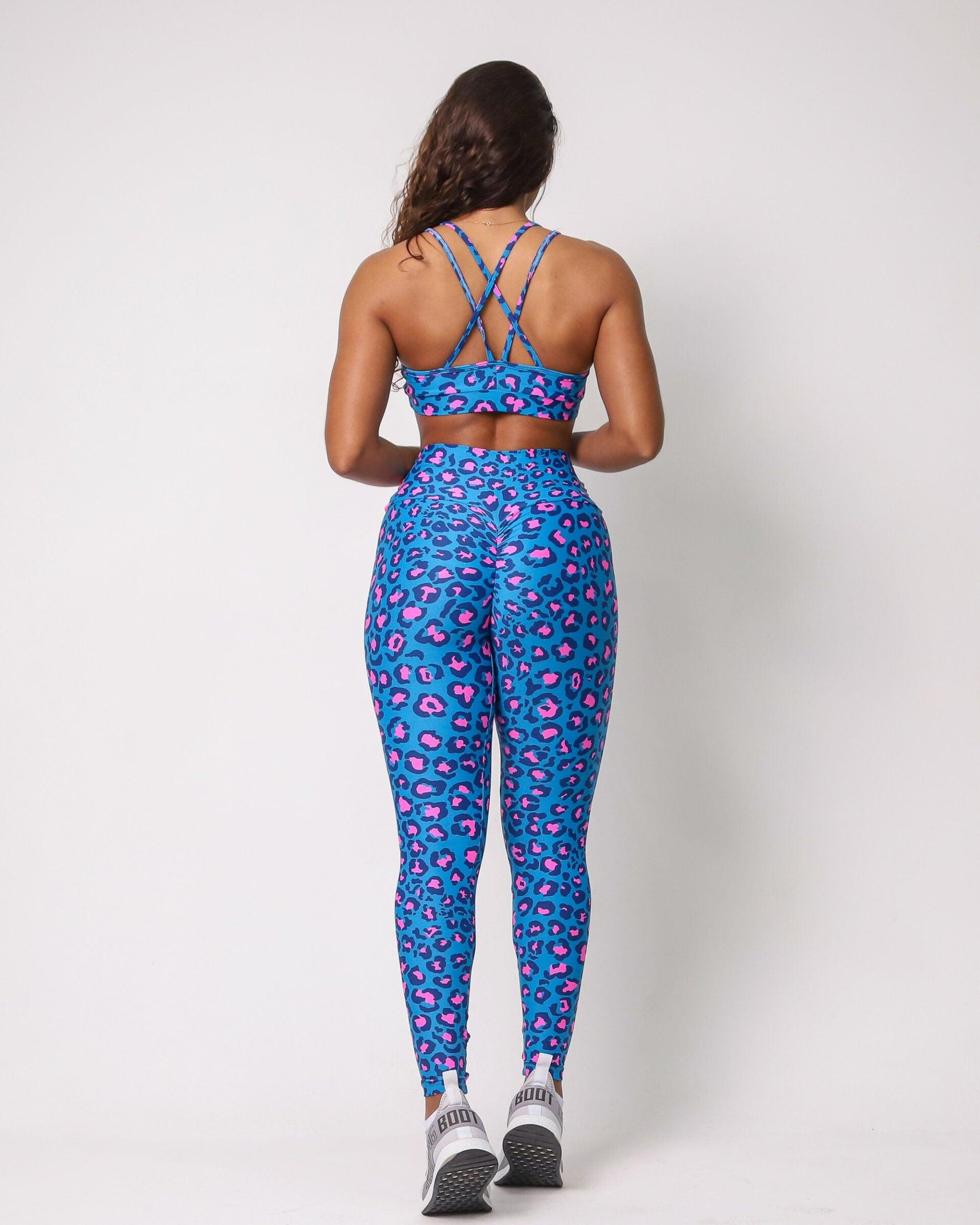 Conjunto Legging Empina Bumbum Savana + Top Naty